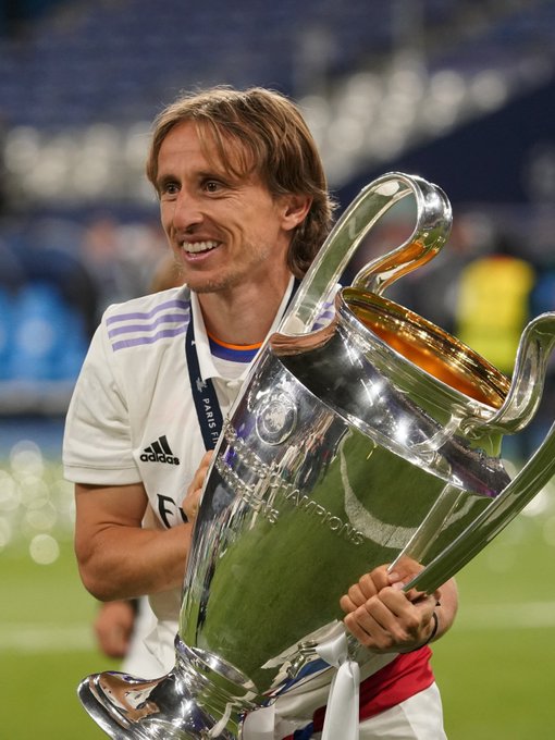 朱利亚诺谈单场最佳：这是我第一个奖杯，被认可让我特别高兴